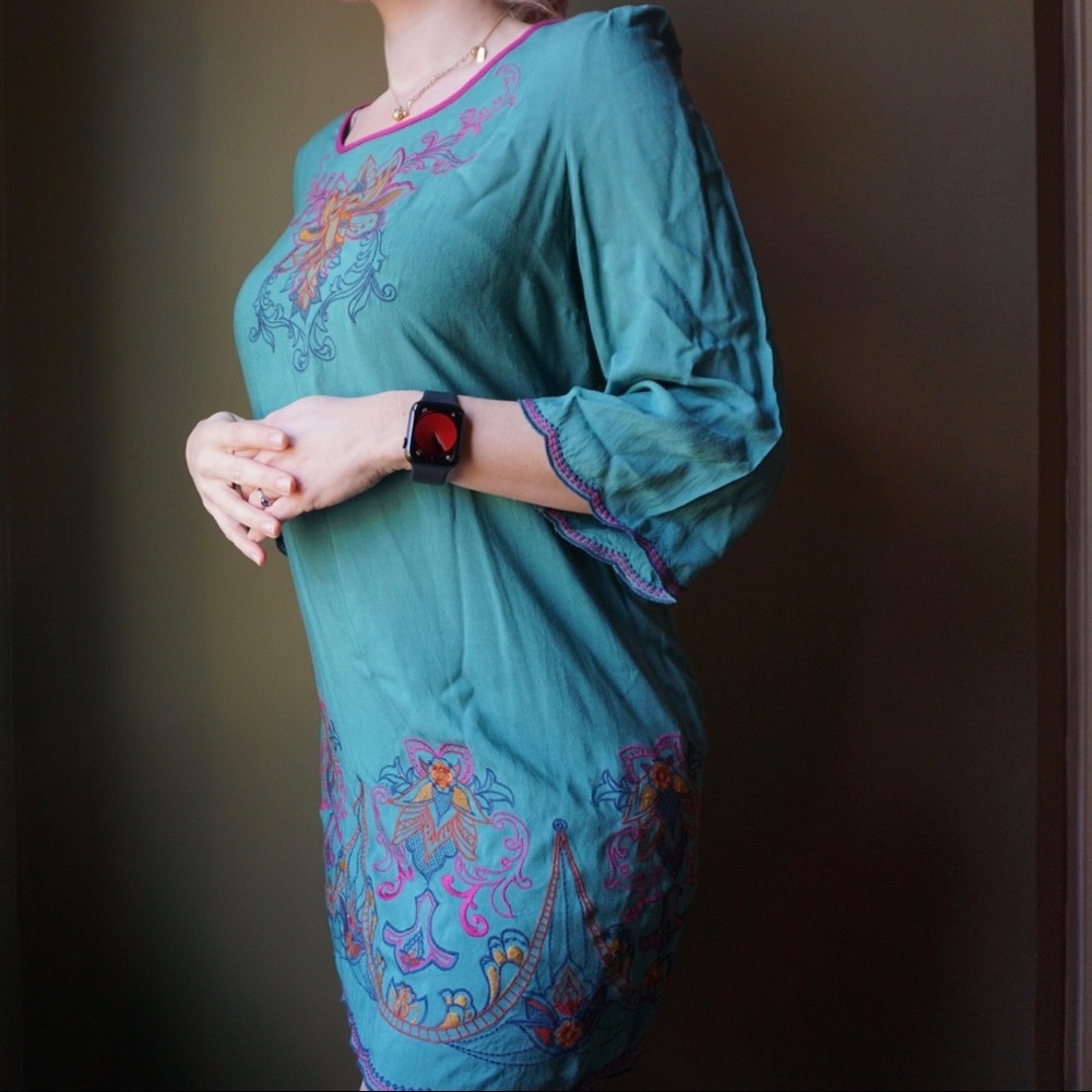 FLYING TOMATO Embroidered Tunic - Picture 2 of 6